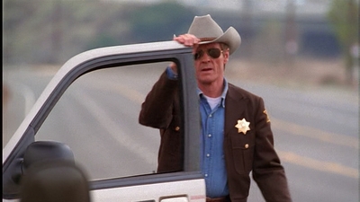 ROSWELL_-_E1X01_PILOT_132.jpg