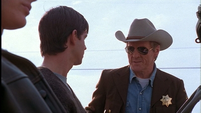 ROSWELL_-_E1X01_PILOT_142.jpg
