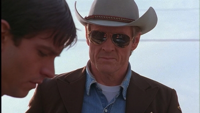ROSWELL_-_E1X01_PILOT_144.jpg