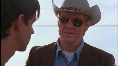 ROSWELL_-_E1X01_PILOT_168.jpg