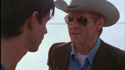 ROSWELL_-_E1X01_PILOT_185.jpg