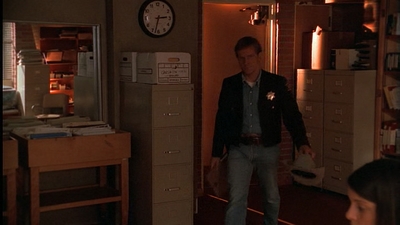 ROSWELL_-_E1X01_PILOT_192.jpg