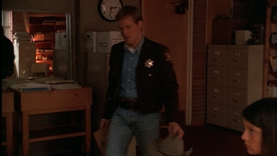 ROSWELL_-_E1X01_PILOT_195.jpg
