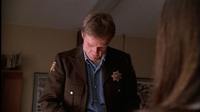 ROSWELL_-_E1X01_PILOT_200.jpg