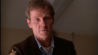 ROSWELL_-_E1X01_PILOT_207.jpg
