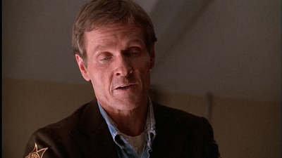 ROSWELL_-_E1X01_PILOT_210.jpg