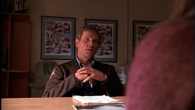 ROSWELL_-_E1X01_PILOT_218.jpg