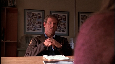 ROSWELL_-_E1X01_PILOT_219.jpg