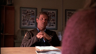 ROSWELL_-_E1X01_PILOT_221.jpg