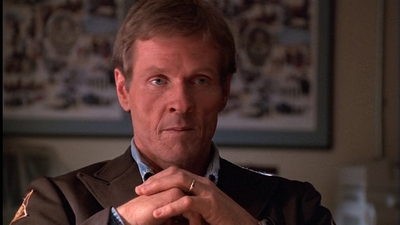 ROSWELL_-_E1X01_PILOT_235.jpg