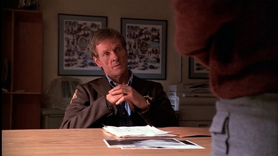 ROSWELL_-_E1X01_PILOT_251.jpg