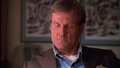 ROSWELL_-_E1X01_PILOT_293.jpg