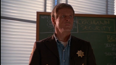 ROSWELL_-_E1X01_PILOT_316.jpg