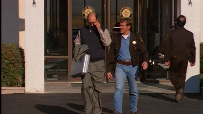 ROSWELL_-_E1X01_PILOT_329.jpg
