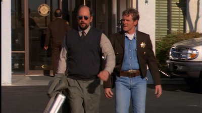 ROSWELL_-_E1X01_PILOT_341.jpg