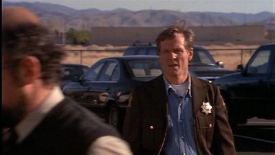ROSWELL_-_E1X01_PILOT_354.jpg