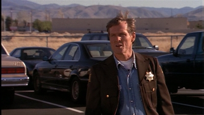 ROSWELL_-_E1X01_PILOT_356.jpg