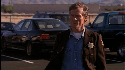 ROSWELL_-_E1X01_PILOT_361.jpg