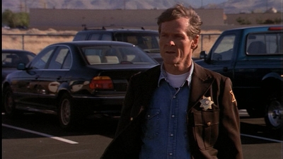 ROSWELL_-_E1X01_PILOT_362.jpg
