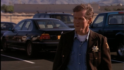 ROSWELL_-_E1X01_PILOT_366.jpg