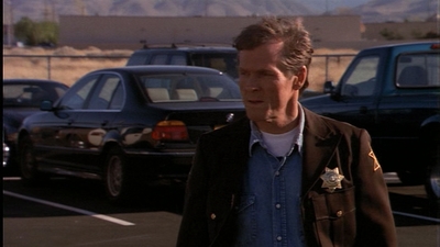 ROSWELL_-_E1X01_PILOT_367.jpg