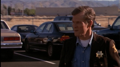 ROSWELL_-_E1X01_PILOT_369.jpg
