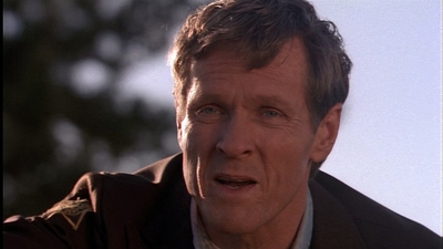 ROSWELL_-_E1X01_PILOT_380.jpg