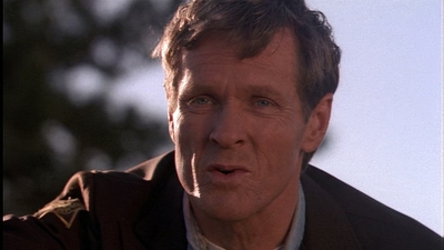 ROSWELL_-_E1X01_PILOT_384.jpg