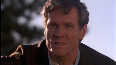 ROSWELL_-_E1X01_PILOT_385.jpg