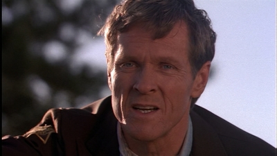 ROSWELL_-_E1X01_PILOT_387.jpg