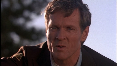 ROSWELL_-_E1X01_PILOT_400.jpg