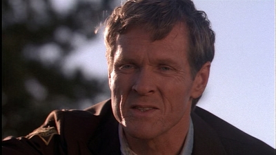 ROSWELL_-_E1X01_PILOT_402.jpg