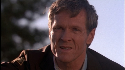 ROSWELL_-_E1X01_PILOT_404.jpg