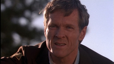 ROSWELL_-_E1X01_PILOT_405.jpg