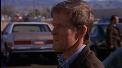 ROSWELL_-_E1X01_PILOT_416.jpg