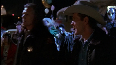 ROSWELL_-_E1X01_PILOT_421.jpg