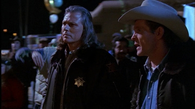 ROSWELL_-_E1X01_PILOT_422.jpg