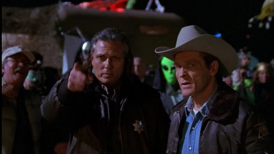 ROSWELL_-_E1X01_PILOT_429.jpg