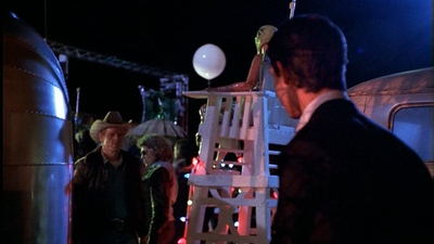 ROSWELL_-_E1X01_PILOT_444.jpg