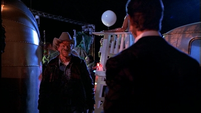 ROSWELL_-_E1X01_PILOT_447.jpg