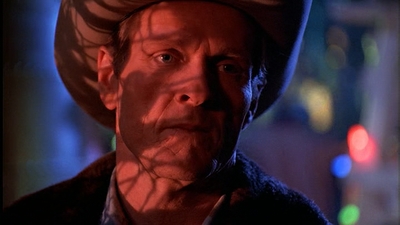ROSWELL_-_E1X01_PILOT_464.jpg