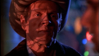 ROSWELL_-_E1X01_PILOT_467.jpg