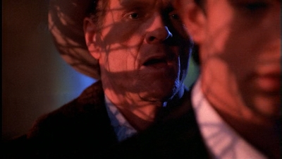 ROSWELL_-_E1X01_PILOT_472.jpg