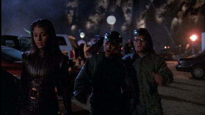 ROSWELL_-_E1X01_PILOT_491.jpg