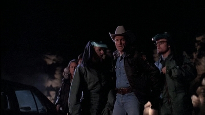 ROSWELL_-_E1X01_PILOT_493.jpg