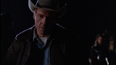 ROSWELL_-_E1X01_PILOT_497.jpg