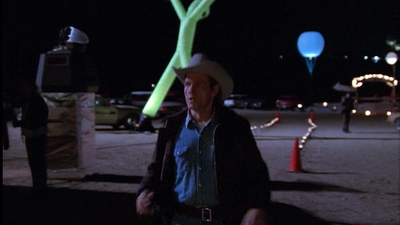 ROSWELL_-_E1X01_PILOT_510.jpg