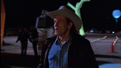 ROSWELL_-_E1X01_PILOT_513.jpg