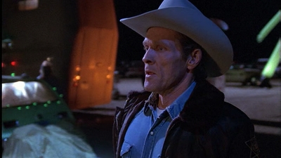 ROSWELL_-_E1X01_PILOT_518.jpg