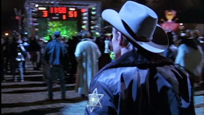 ROSWELL_-_E1X01_PILOT_527.jpg